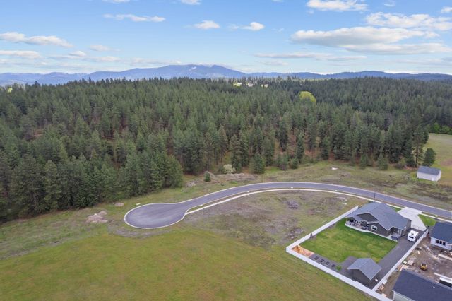 15628 E 33rd Ct, Spokane Valley, WA 99037