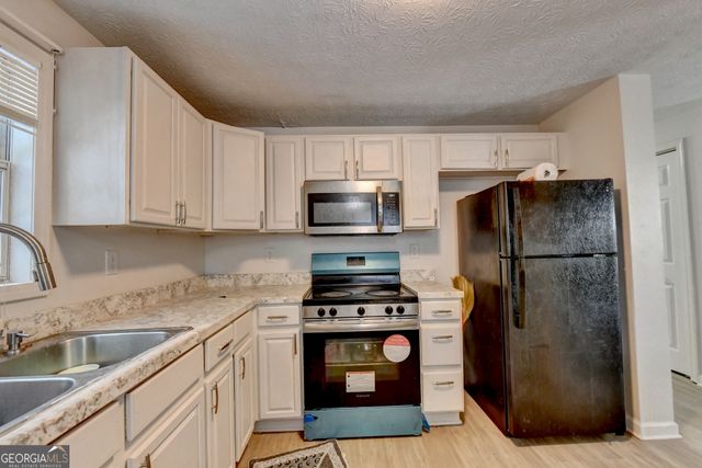 4286 Village Square Lane, Stone Mountain, GA 30083