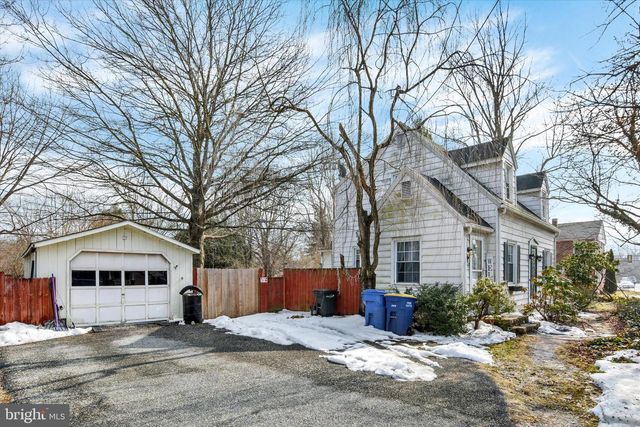 506 HOGESTOWN ROAD, Mechanicsburg, PA 17050