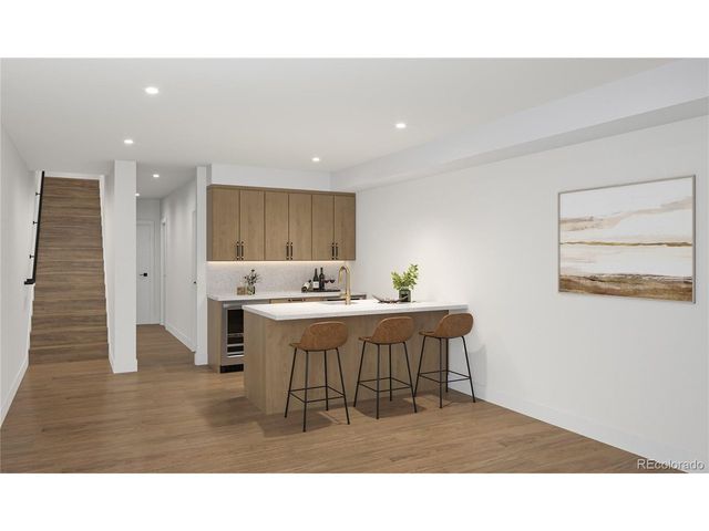 812 Dahlia St, Denver, CO 80220