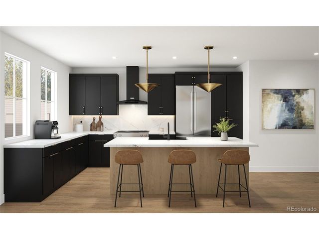 812 Dahlia St, Denver, CO 80220