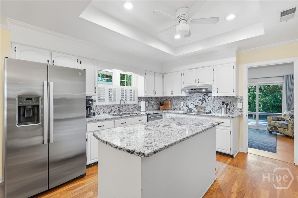 Image 16 of property listing at 1 Waterford Lane, Savannah, GA 31411