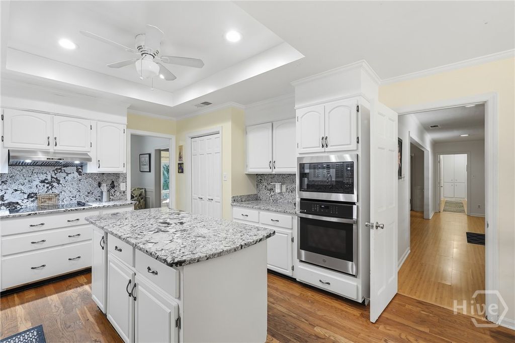 Image 18 of property listing at 1 Waterford Lane, Savannah, GA 31411
