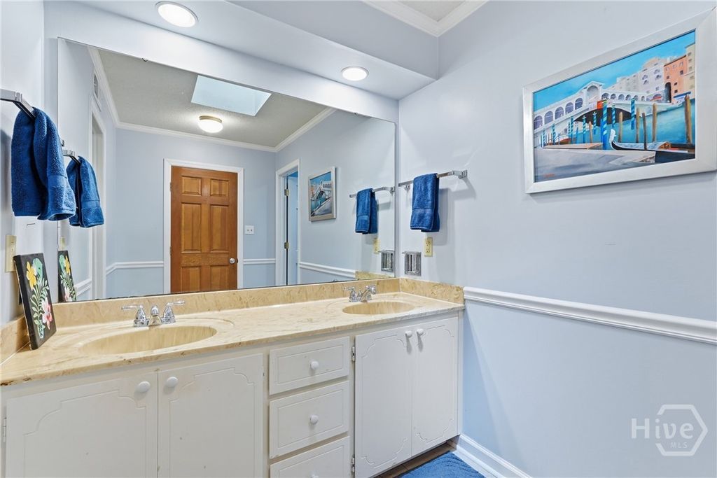 Image 25 of property listing at 1 Waterford Lane, Savannah, GA 31411