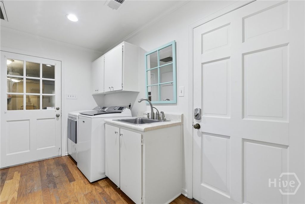 Image 31 of property listing at 1 Waterford Lane, Savannah, GA 31411