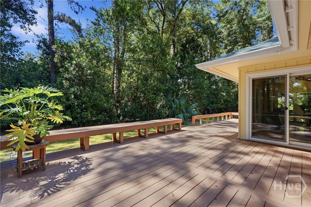 Image 34 of property listing at 1 Waterford Lane, Savannah, GA 31411