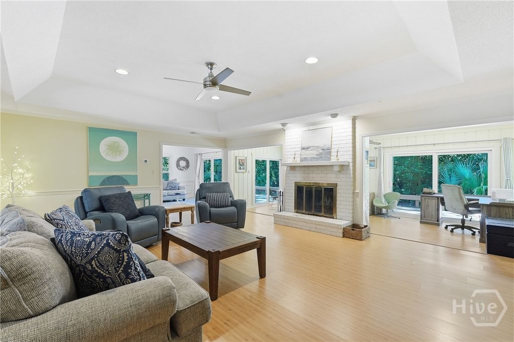 Image 8 of property listing at 1 Waterford Lane, Savannah, GA 31411