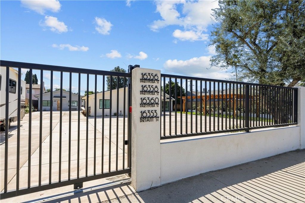 16360 Parthenia, North Hills, CA 91343 — photo 4