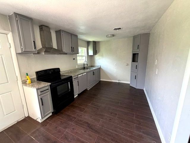 780 Betty Lane, Hurst, TX 76053
