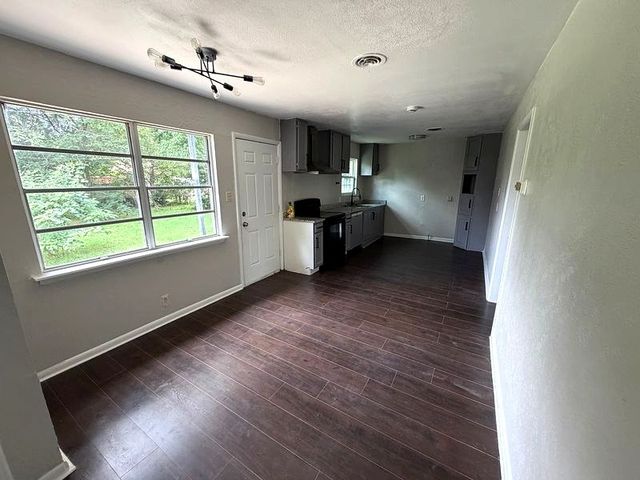 780 Betty Lane, Hurst, TX 76053