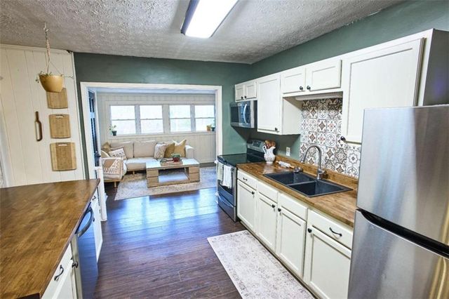 1037 S Madison S Avenue, Monroe, GA 30655