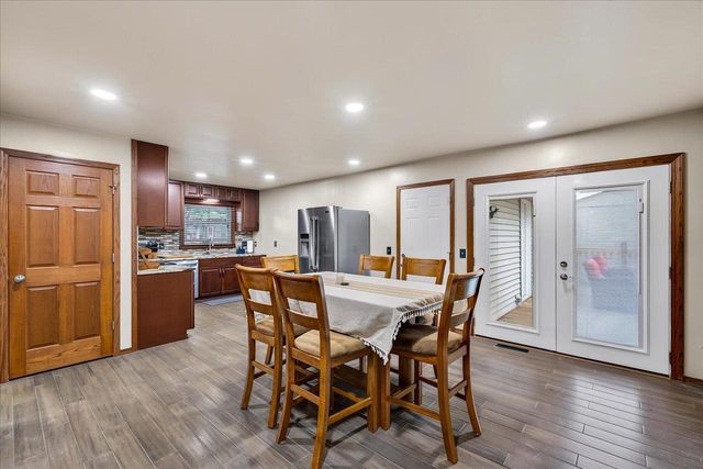 1813 Prairie Road, Madison, WI 53711