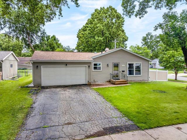 1813 Prairie Road, Madison, WI 53711