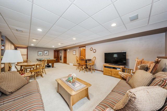 N1829 MEDINA DRIVE, Greenville, WI 54942