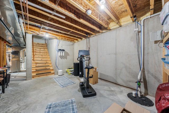 N1829 MEDINA DRIVE, Greenville, WI 54942