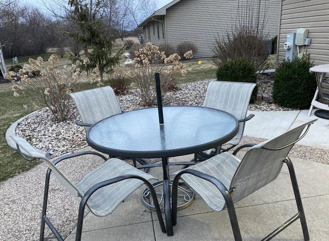 N1829 MEDINA DRIVE, Greenville, WI 54942