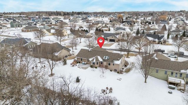 N1829 MEDINA DRIVE, Greenville, WI 54942