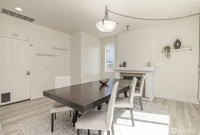 2714 67th Court SE, Auburn, WA 98092