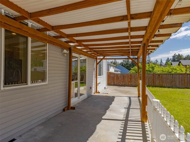 2714 67th Court SE, Auburn, WA 98092