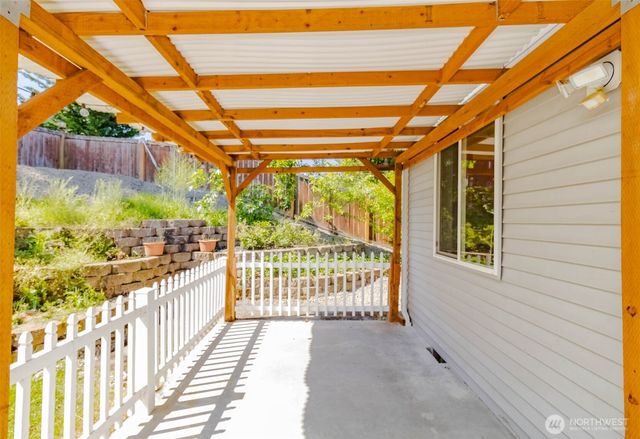 2714 67th Court SE, Auburn, WA 98092