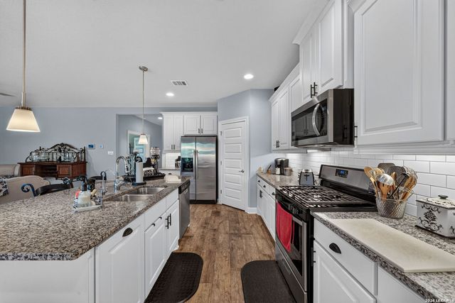 9314 KING VLY, San Antonio, TX 78254