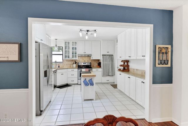 8162 CESPERDES Avenue, Jacksonville, FL 32217