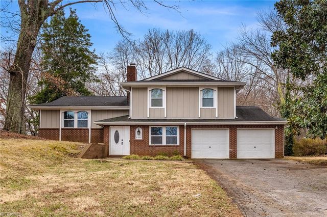 2820 Lansdowne Drive, Winston-salem, NC 27103