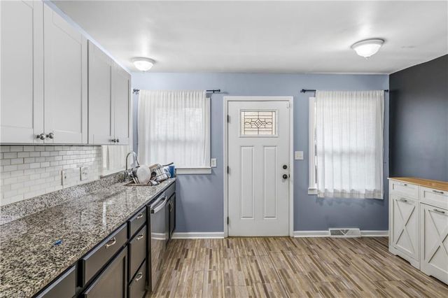 2820 Lansdowne Drive, Winston-salem, NC 27103