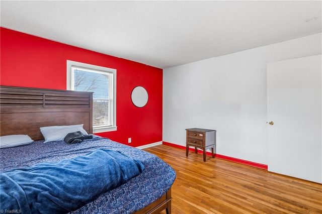 2820 Lansdowne Drive, Winston-salem, NC 27103