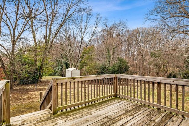 2820 Lansdowne Drive, Winston-salem, NC 27103