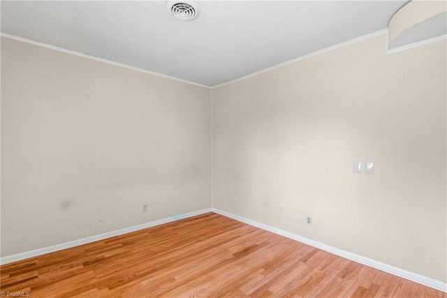 2820 Lansdowne Drive, Winston-salem, NC 27103