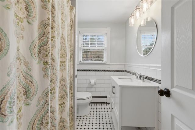 7 Pleasantdale Rd, Boston, MA 02132