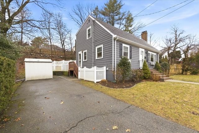 7 Pleasantdale Rd, Boston, MA 02132