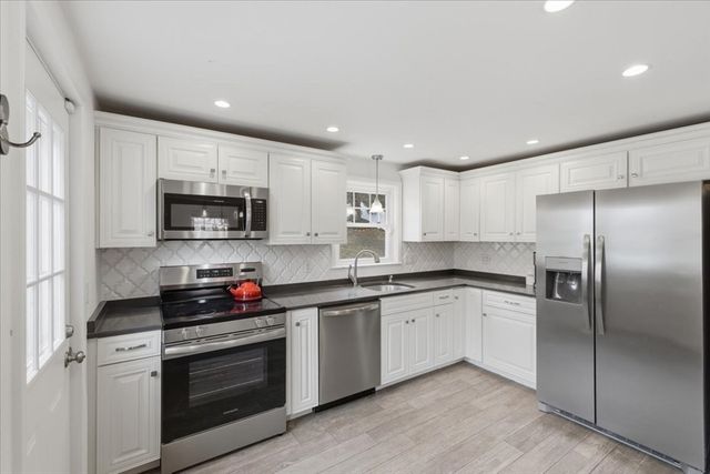 7 Pleasantdale Rd, Boston, MA 02132