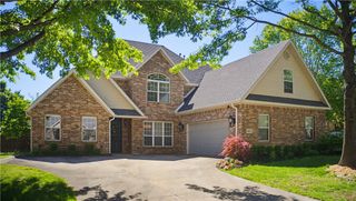 2394 N Water Oak Drive, Fayetteville, AR 72704
