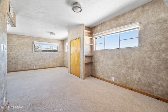 2010 S 4th Avenue, Tucson, AZ 85713