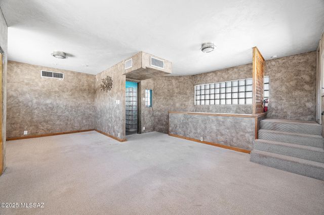 2010 S 4th Avenue, Tucson, AZ 85713