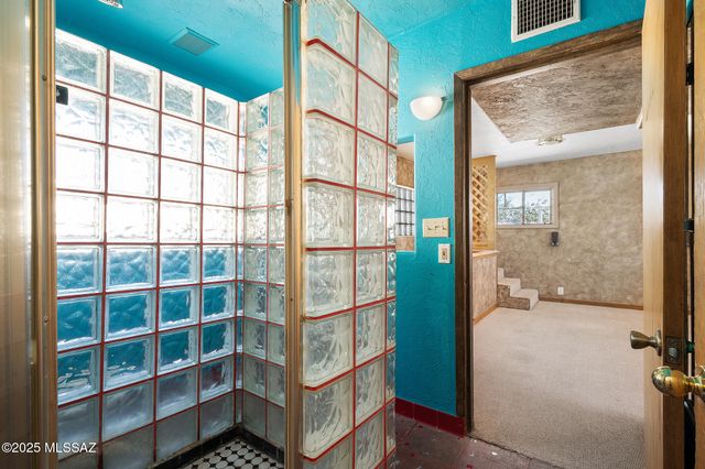 2010 S 4th Avenue, Tucson, AZ 85713