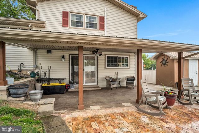 2181 LONG LN, Lebanon, PA 17046