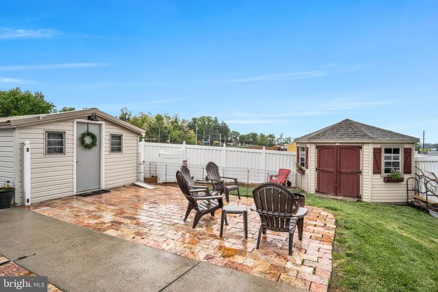 2181 LONG LN, Lebanon, PA 17046