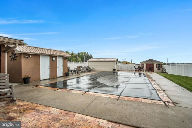 2181 LONG LN, Lebanon, PA 17046