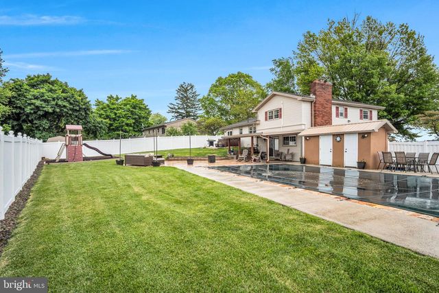 2181 LONG LN, Lebanon, PA 17046