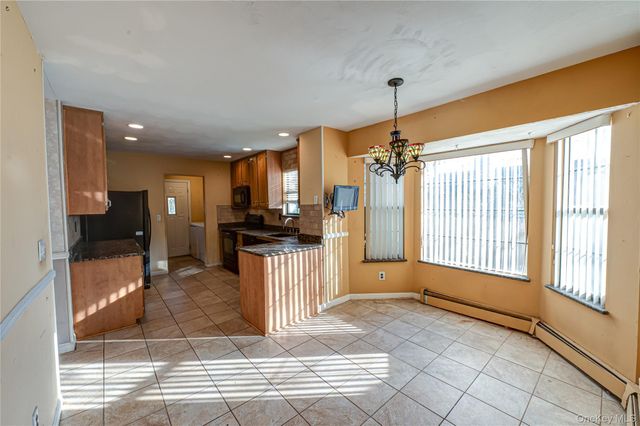 290 E Woodside Avenue, Patchogue, NY 11772