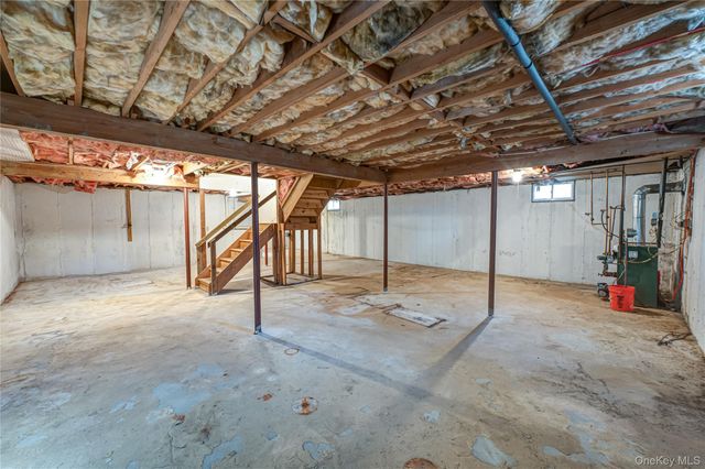 290 E Woodside Avenue, Patchogue, NY 11772