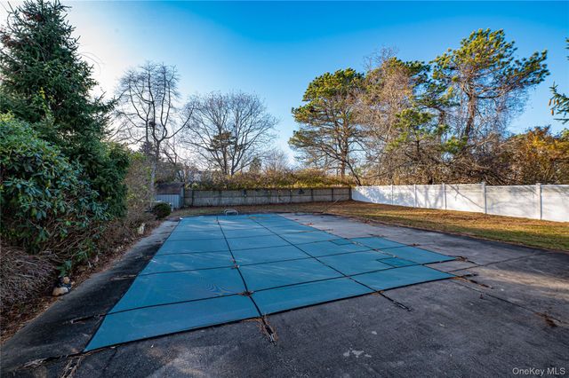 290 E Woodside Avenue, Patchogue, NY 11772