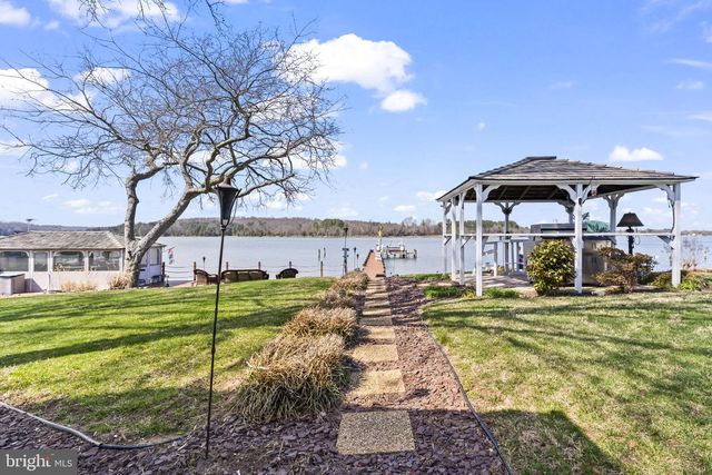 40274 WATERVIEW DR, Mechanicsville, MD 20659