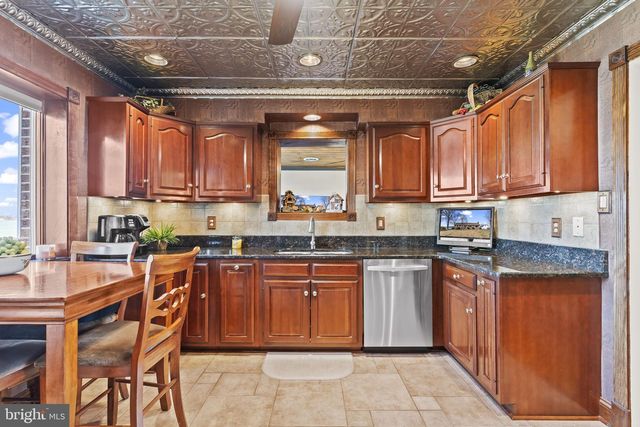 40274 WATERVIEW DR, Mechanicsville, MD 20659