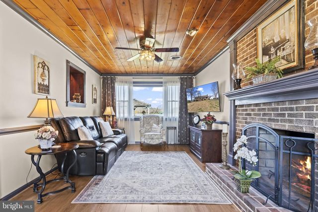 40274 WATERVIEW DR, Mechanicsville, MD 20659