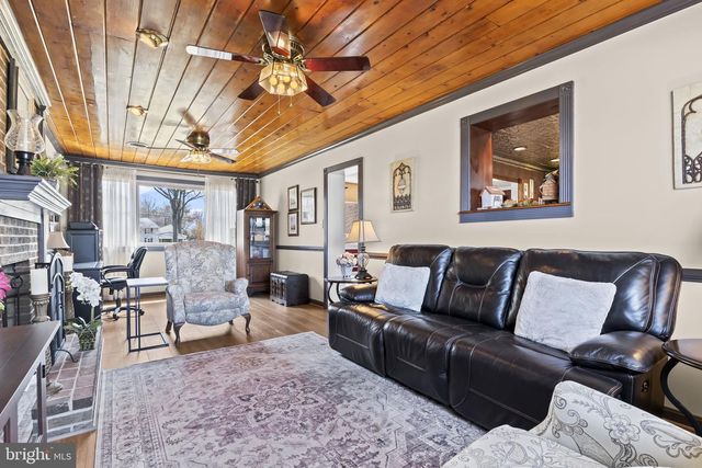 40274 WATERVIEW DR, Mechanicsville, MD 20659