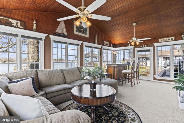 40274 WATERVIEW DR, Mechanicsville, MD 20659